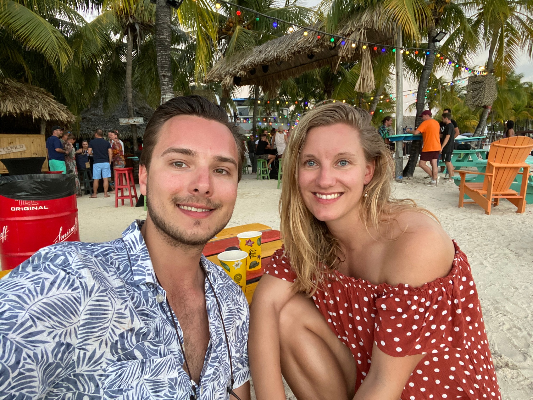 Linnea and Olle on the beach
