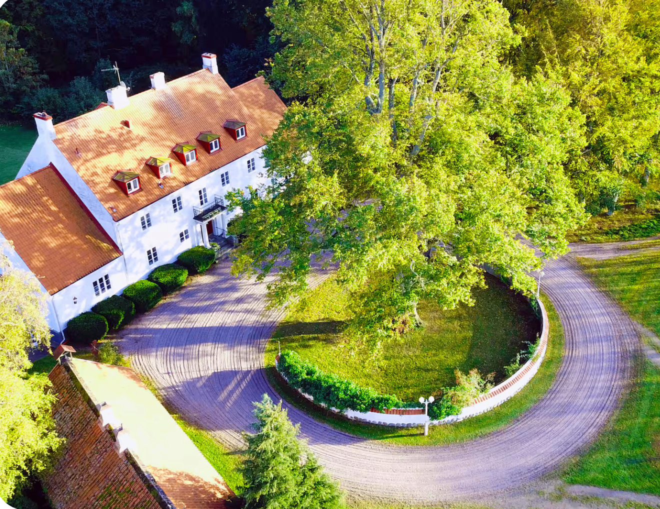 Sönnarslövs Herrgård seen from above